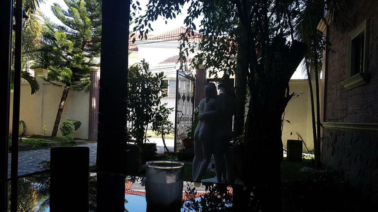 Gardensuite Hotel Anunas Bagian luar foto